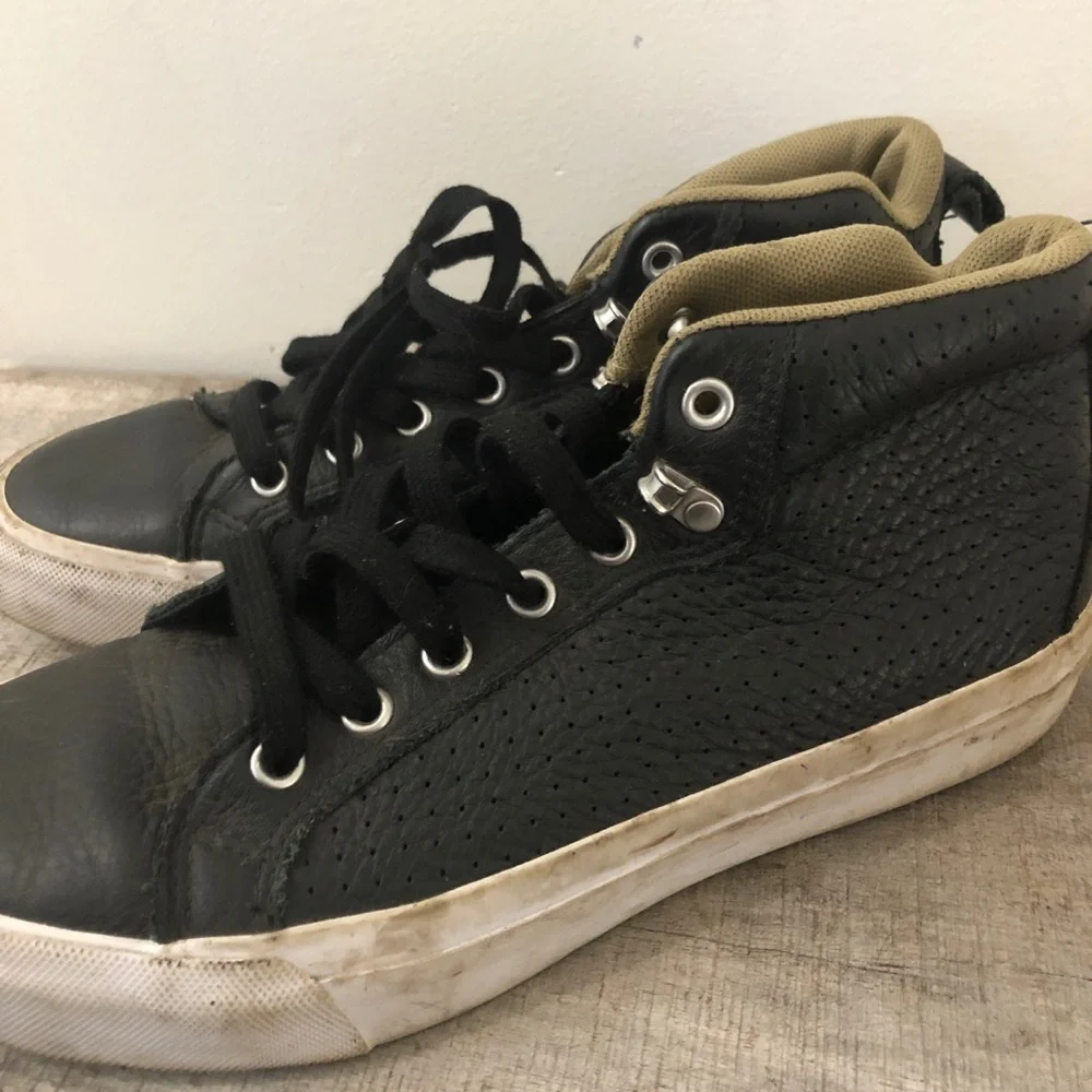 Converse All Star leather boots